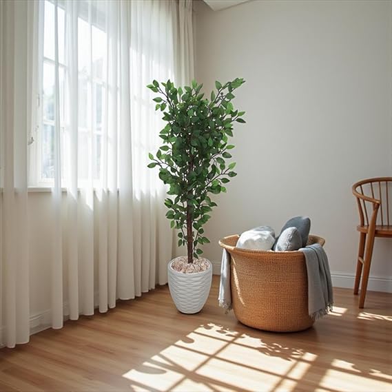 Realistic artificial tree - Artificial Benjamin fig plant, 1.45 meters tall, for indoor and outdoor use, with a wooden trunk, plastic leaves, and decorative pebbles in a plastic pot - Green