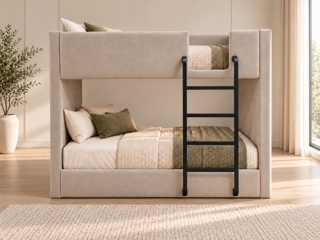 سرير دورين منجد بيج من LION HOME بشاسيه معدن وسلم أسود داخل غرفة عصرية – مقاس مرتبة 100×195 سم