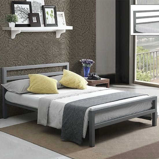 سرير معدن مودرن من LION HOME